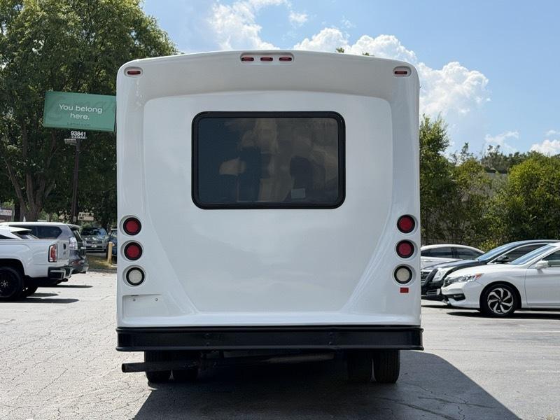 Ford E-Series Cutaway E-450 DRW 158" WB 2017