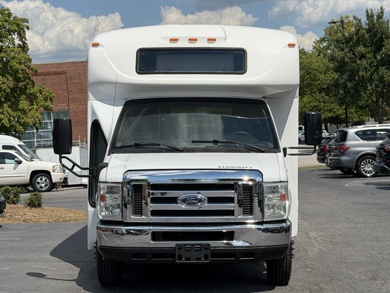 Ford E-Series Cutaway E-450 DRW 158" WB 2017