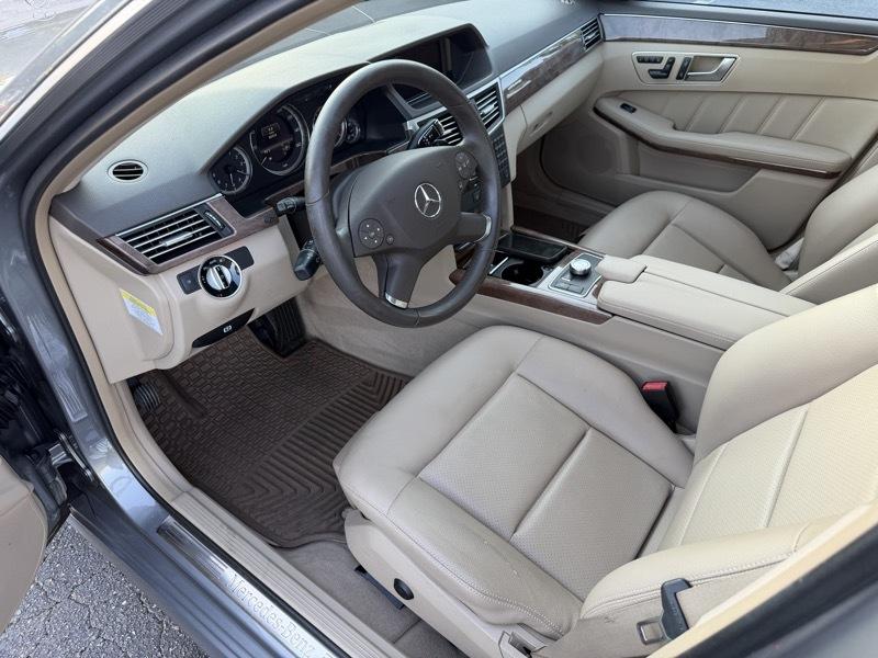 Mercedes-Benz E-Class E350 4MATIC Sedan 2013