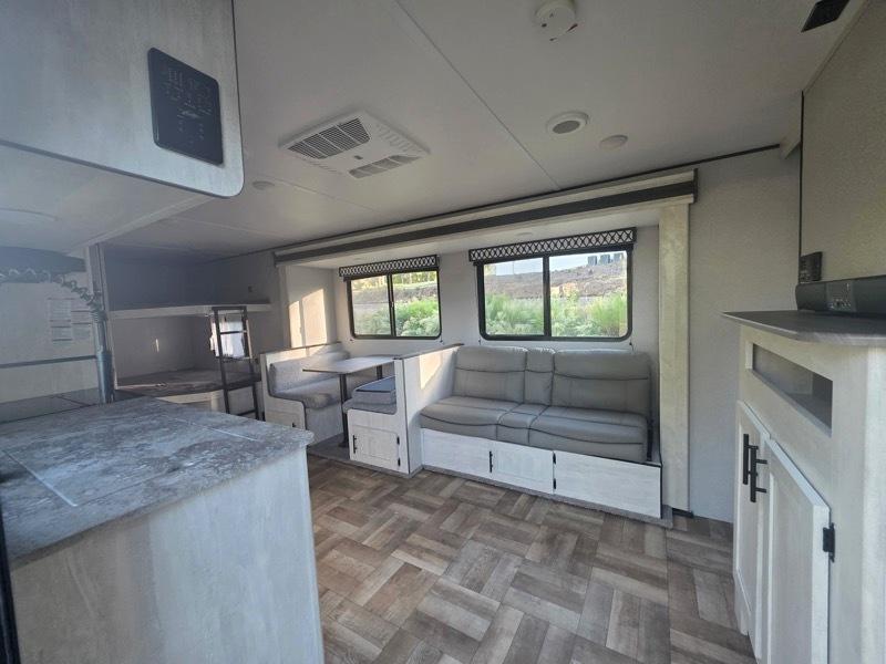 Forest River Shasta Oasis  2022