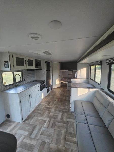 Forest River Shasta Oasis  2022