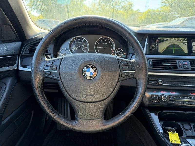 BMW 5-Series 528i xDrive 2014