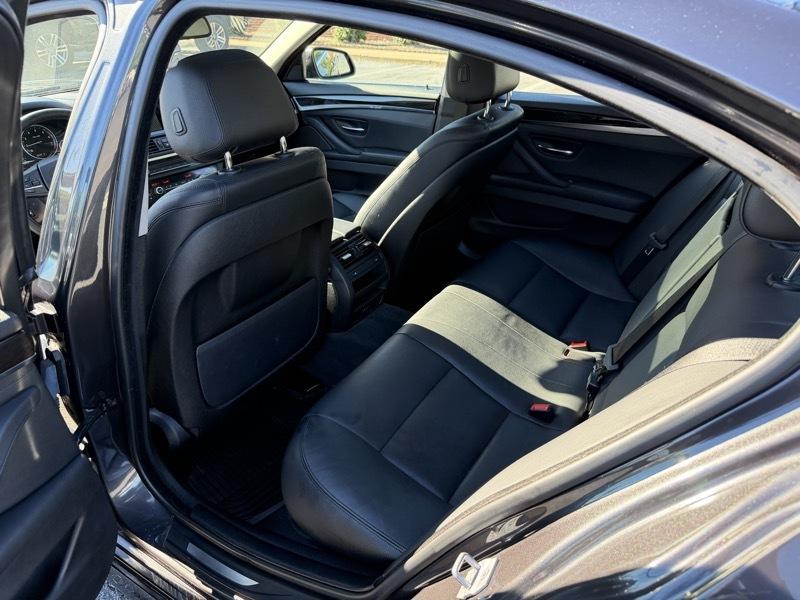 BMW 5-Series 528i xDrive 2014