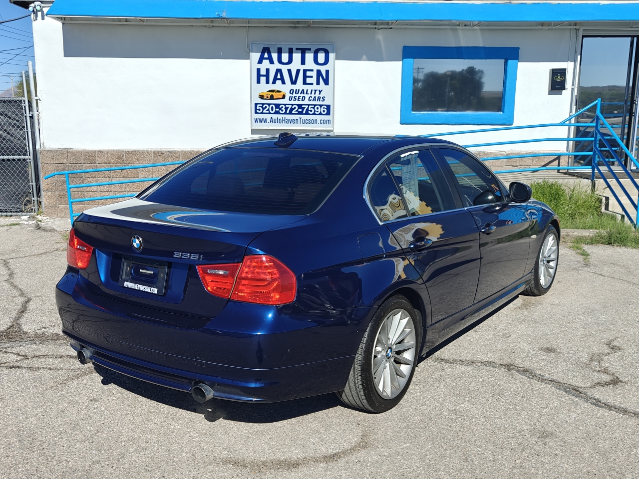 BMW 335i  2011