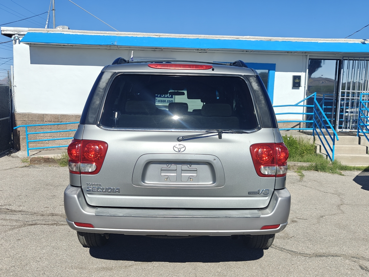 Toyota Sequoia  2005