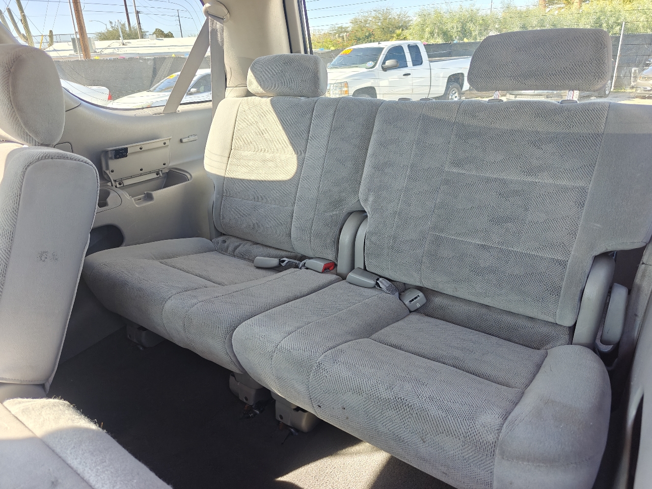 Toyota Sequoia  2005