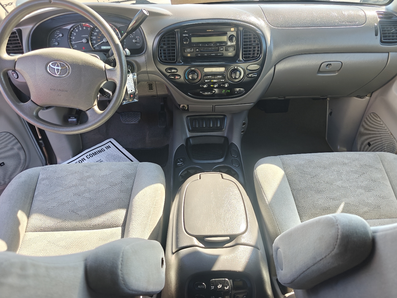 Toyota Sequoia  2005