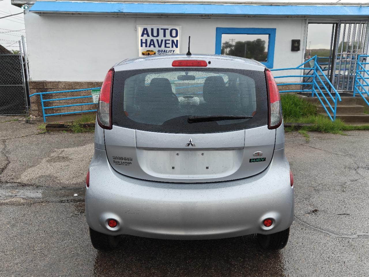 Mitsubishi I-MiEV  2012