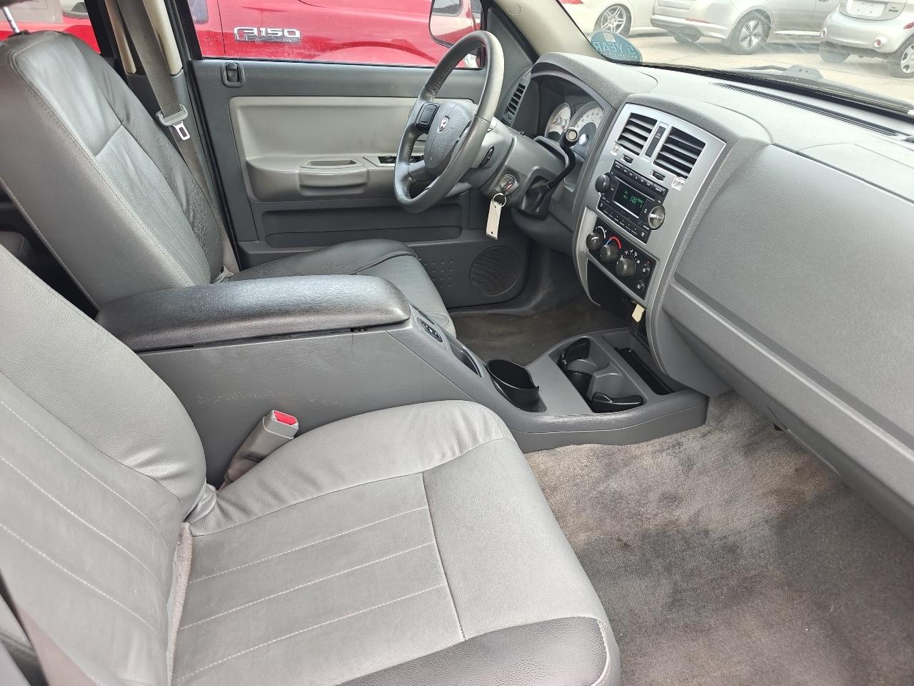 Dodge Dakota  2005