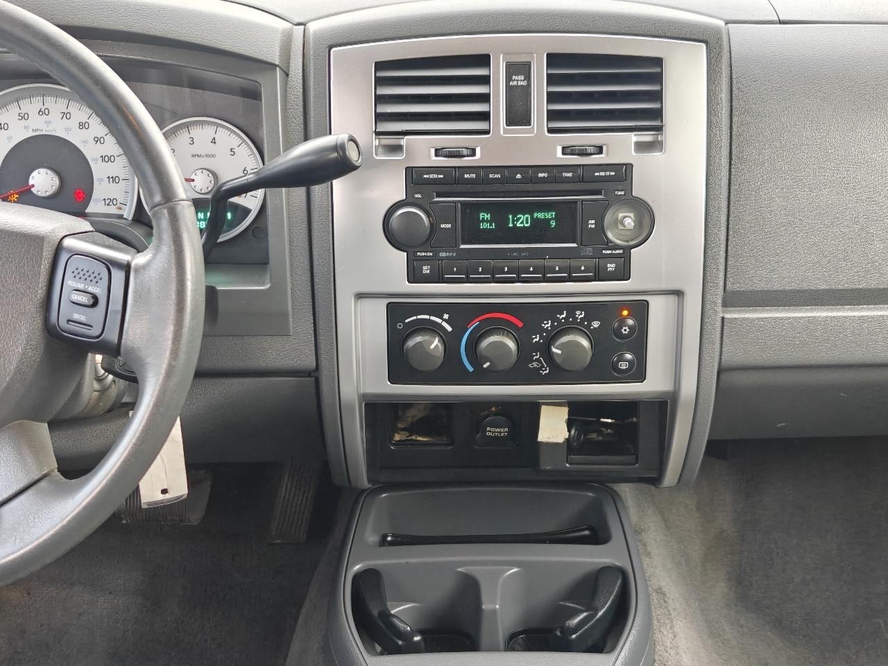 Dodge Dakota  2005
