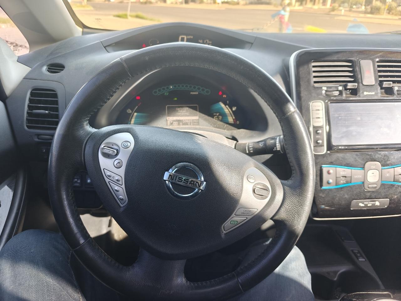 Nissan Leaf SL 2015