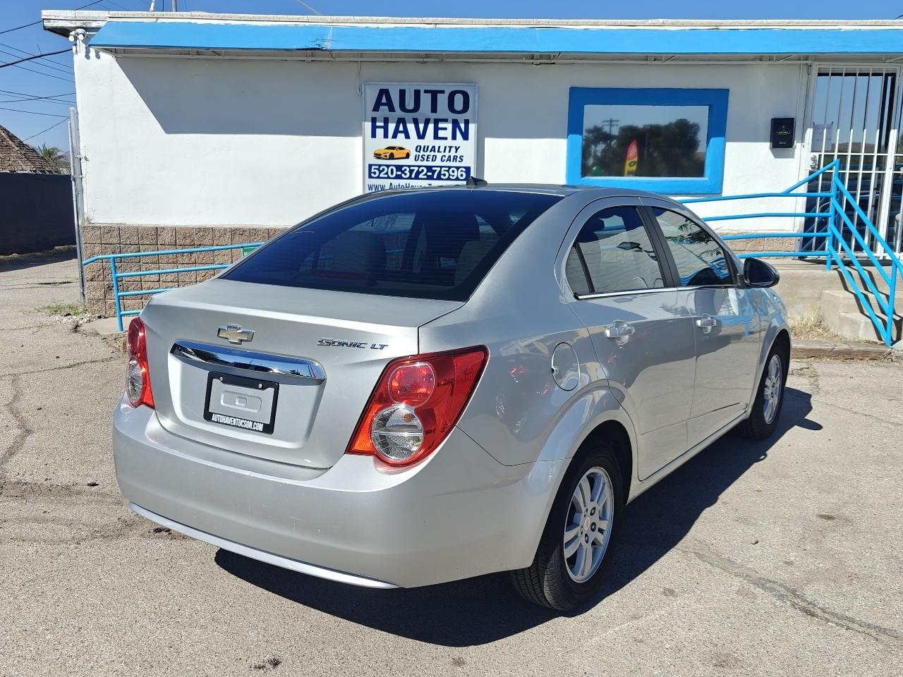 Chevrolet Sonic 2LT Sedan 2012