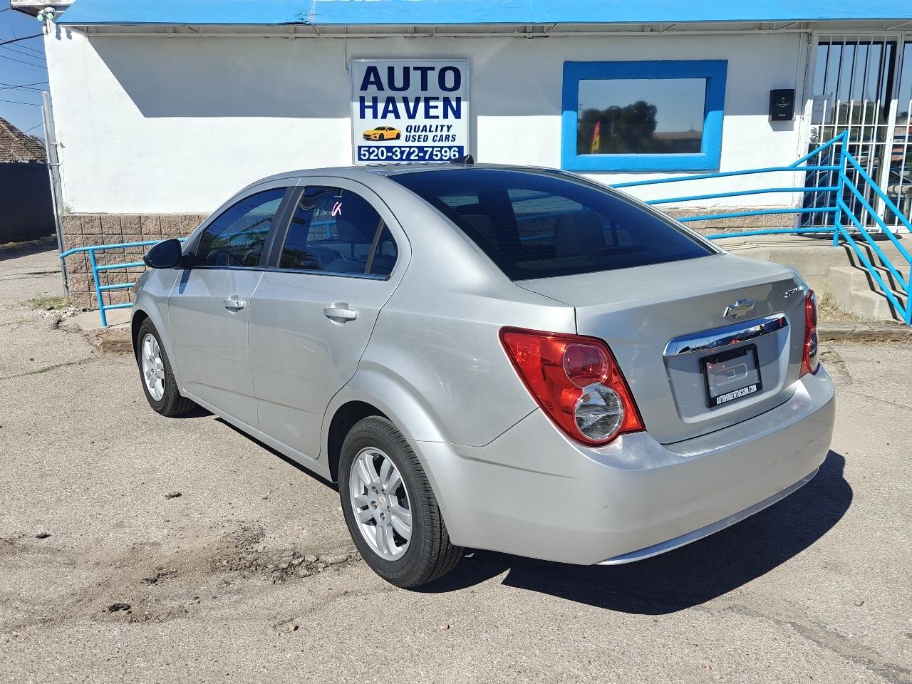 Chevrolet Sonic 2LT Sedan 2012