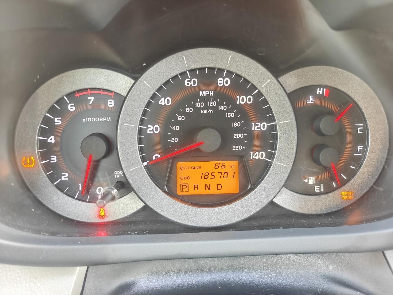 Toyota RAV4 Base I4 2WD 2006