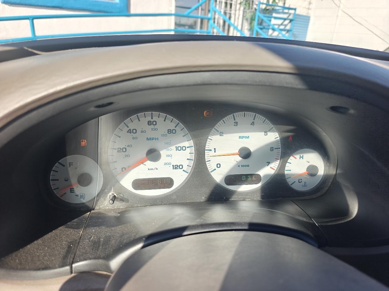 Chrysler Town & Country LX FWD 2003