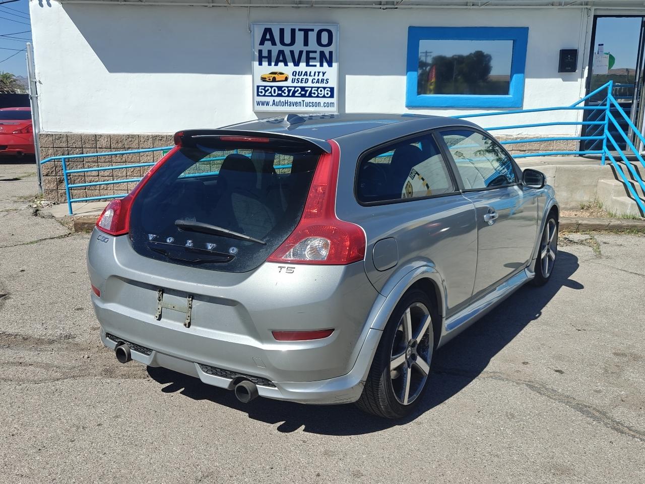 Volvo C30 2dr Cpe T5 R-Design 2011