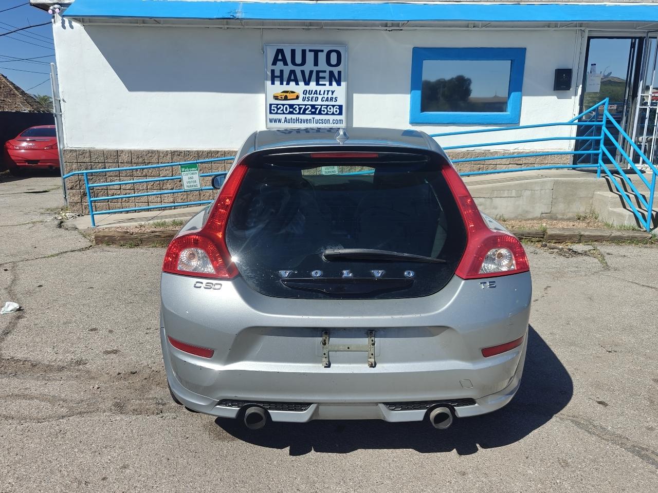 Volvo C30 2dr Cpe T5 R-Design 2011