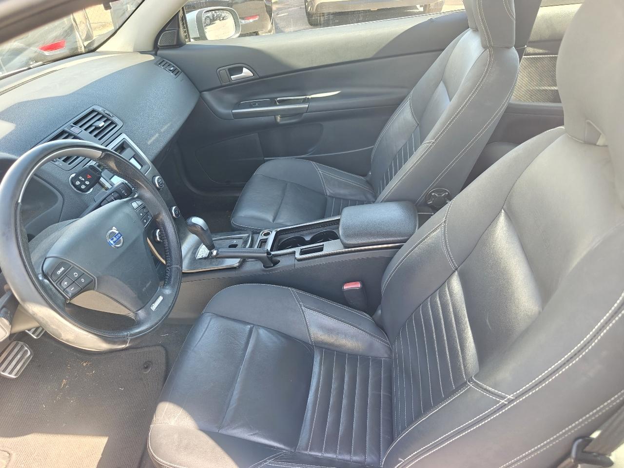 Volvo C30 2dr Cpe T5 R-Design 2011