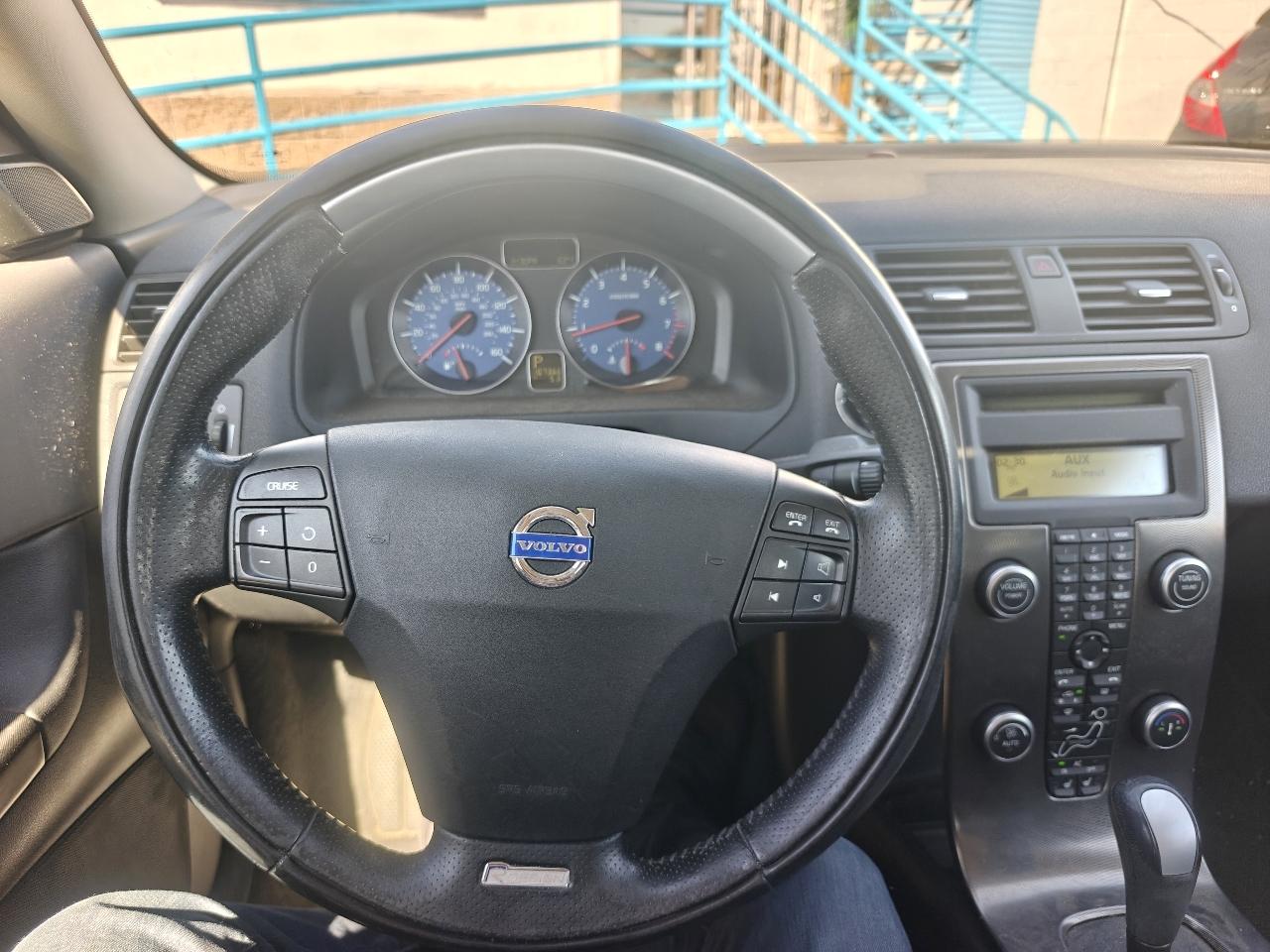 Volvo C30 2dr Cpe T5 R-Design 2011