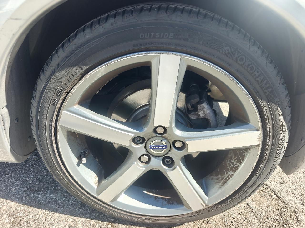 Volvo C30 2dr Cpe T5 R-Design 2011