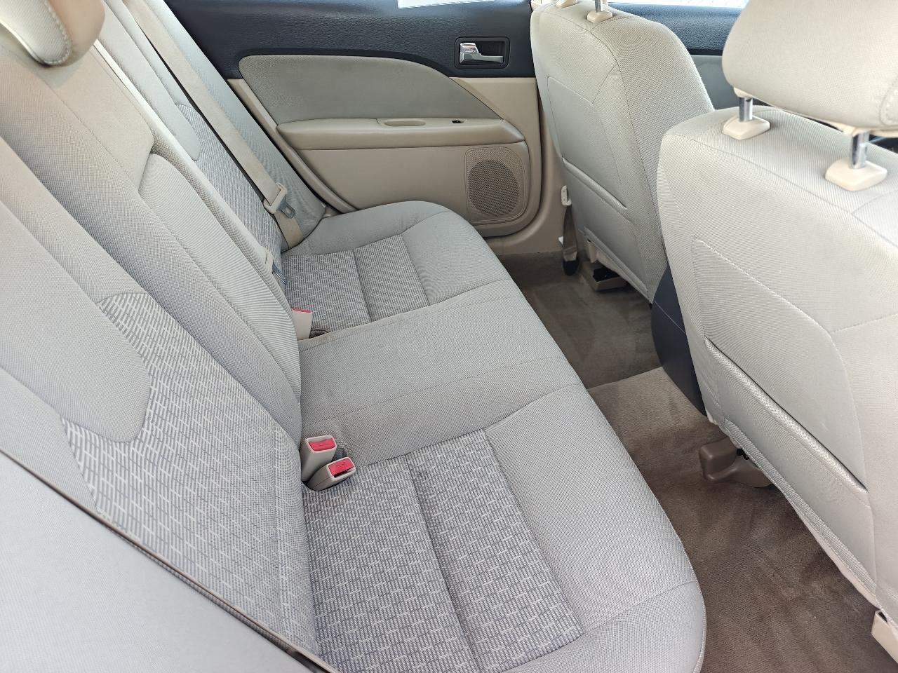 Ford Fusion  2011