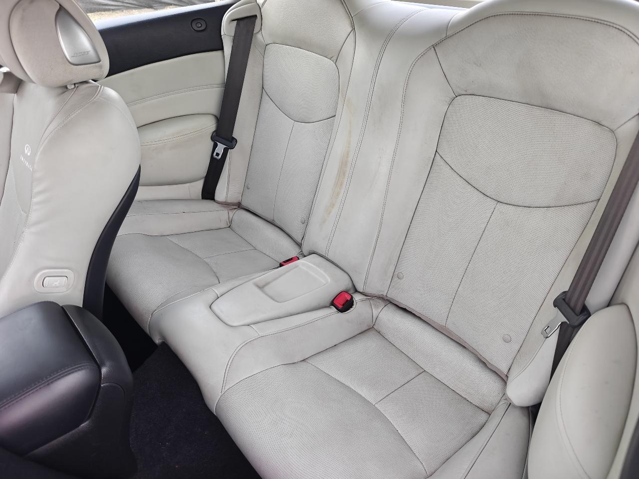 Infiniti G37  2012