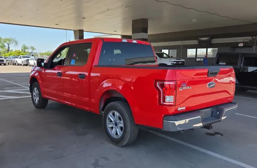 Ford F-150 2WD SuperCrew 145" XLT 2016