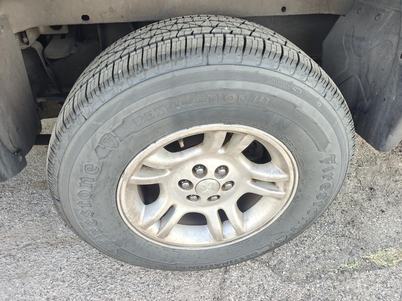 Dodge Dakota SLT Quad Cab 2WD 2003