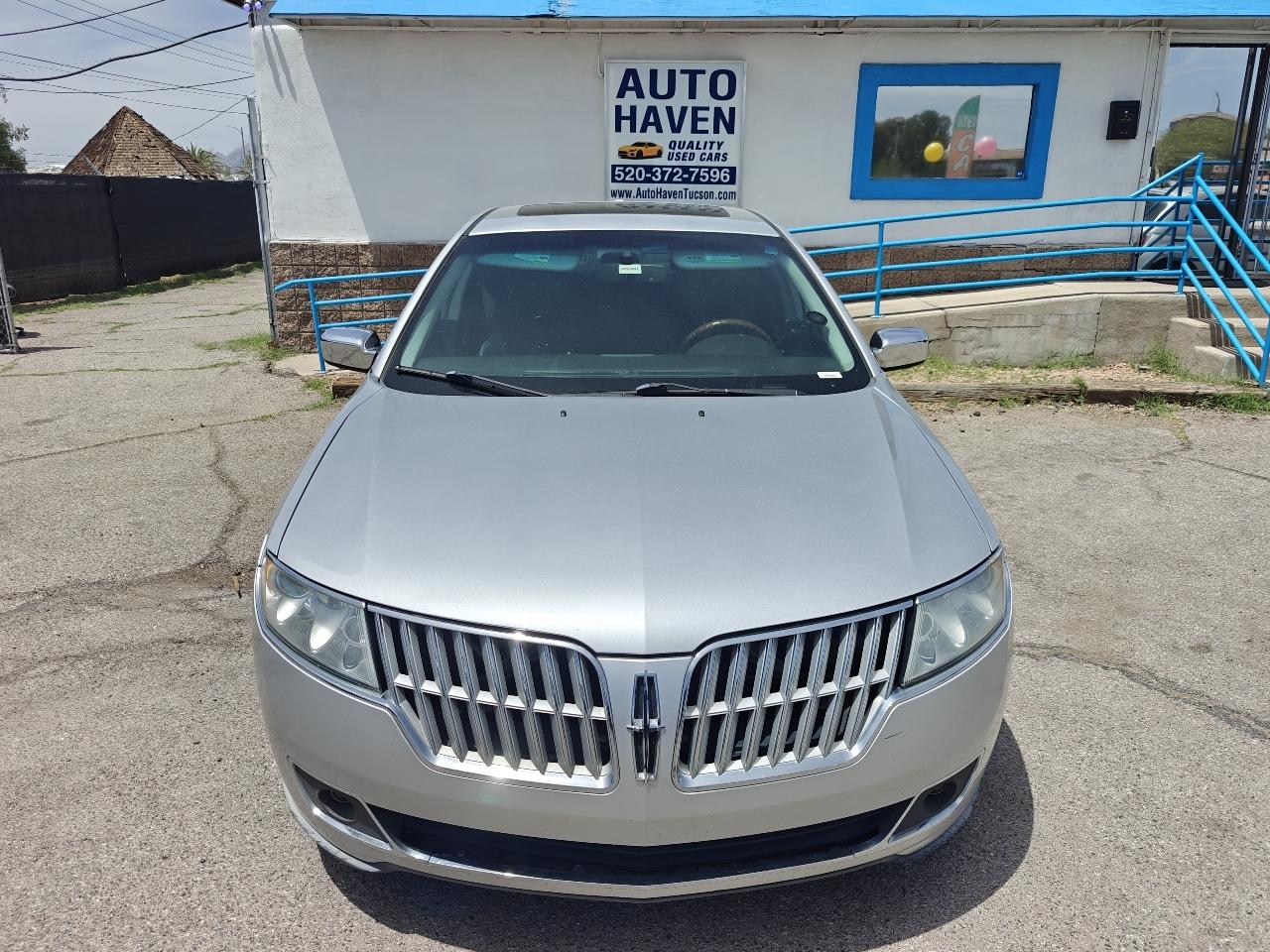 Lincoln MKZ Hybrid Sedan 2012