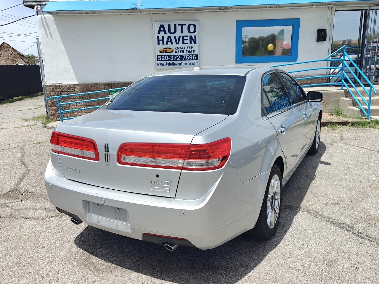 Lincoln MKZ Hybrid Sedan 2012