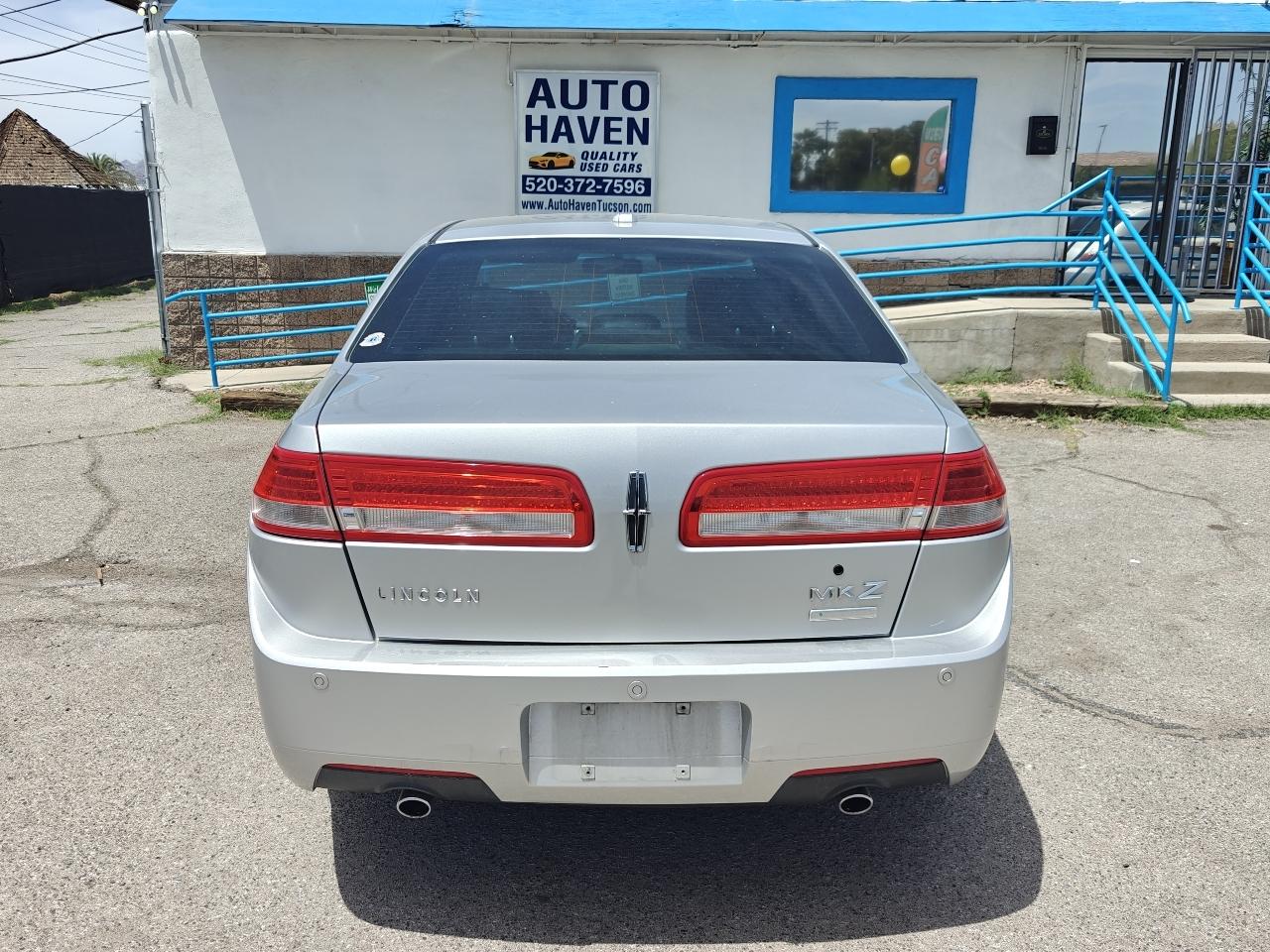 Lincoln MKZ Hybrid Sedan 2012
