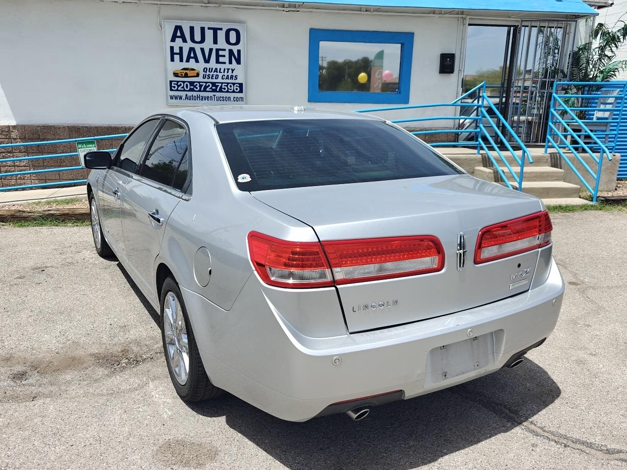 Lincoln MKZ Hybrid Sedan 2012