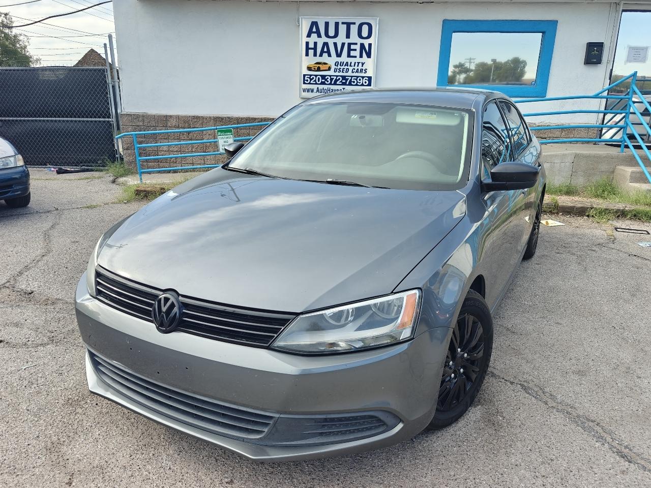 Volkswagen Jetta S 2014
