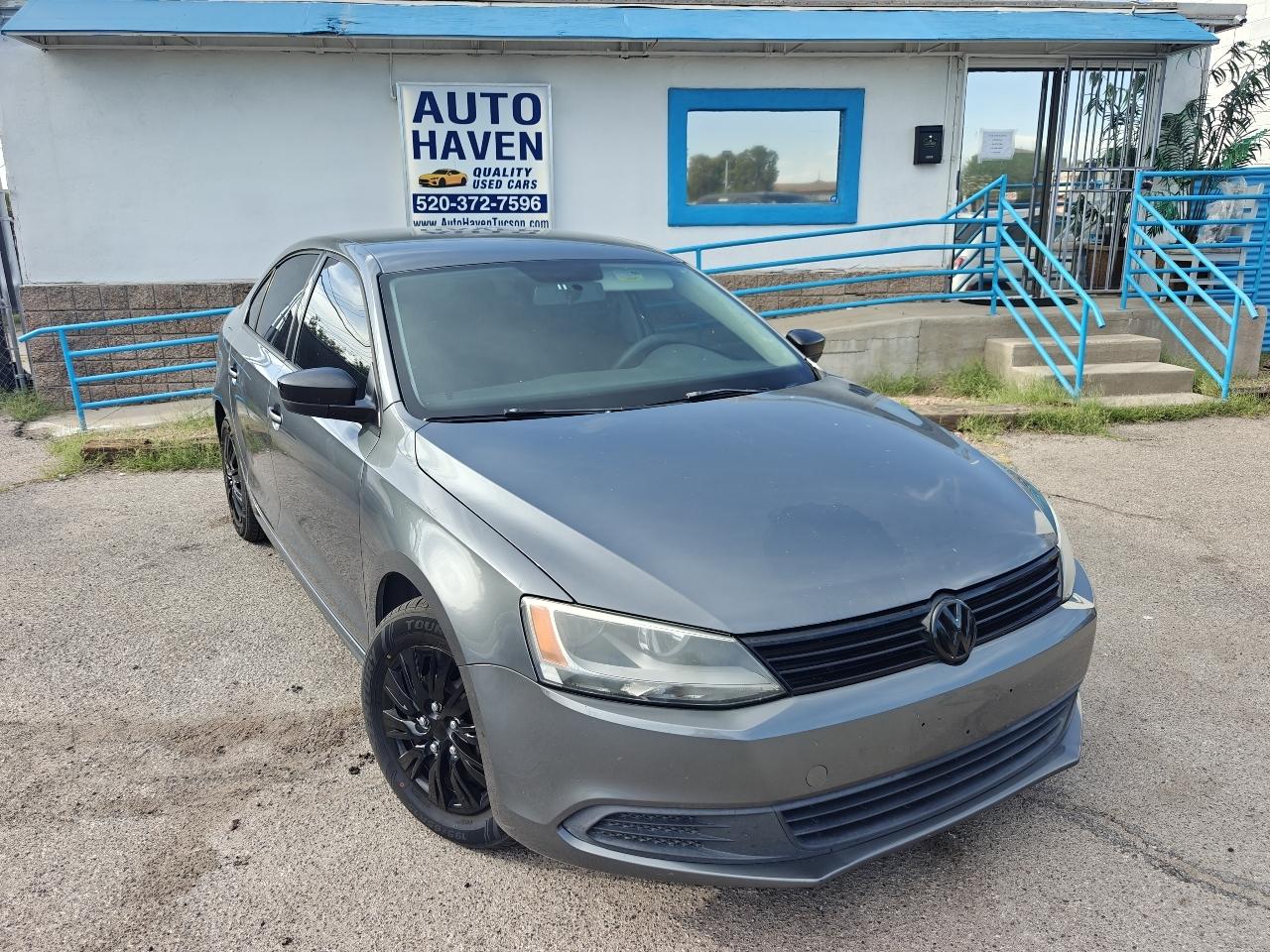 Volkswagen Jetta S 2014