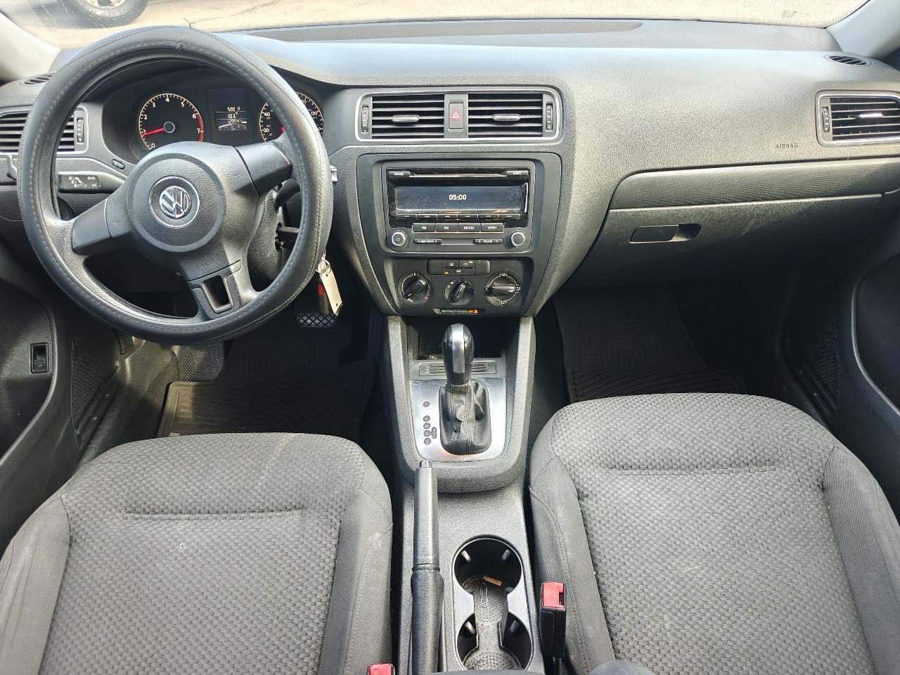 Volkswagen Jetta S 2014
