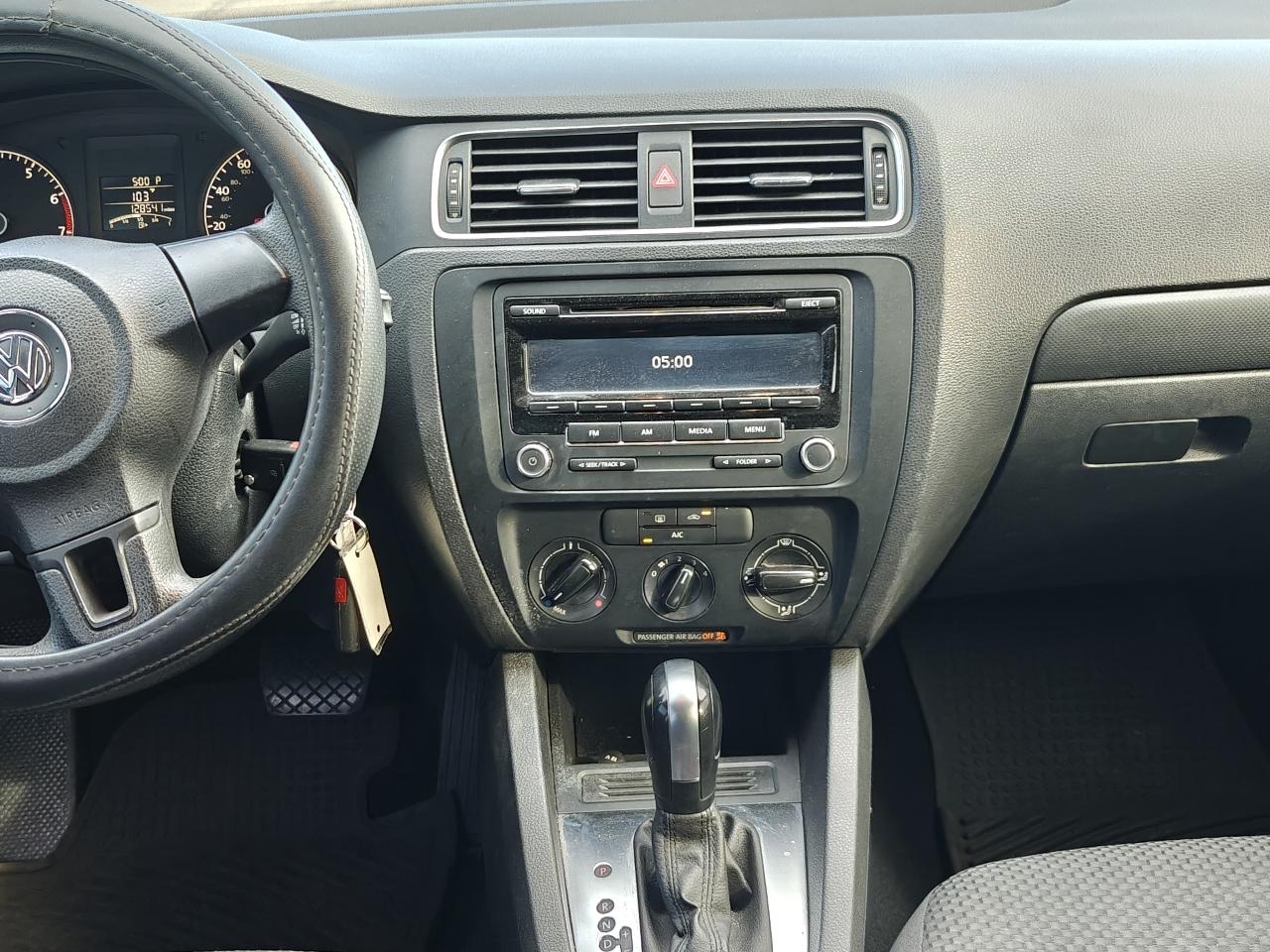 Volkswagen Jetta S 2014