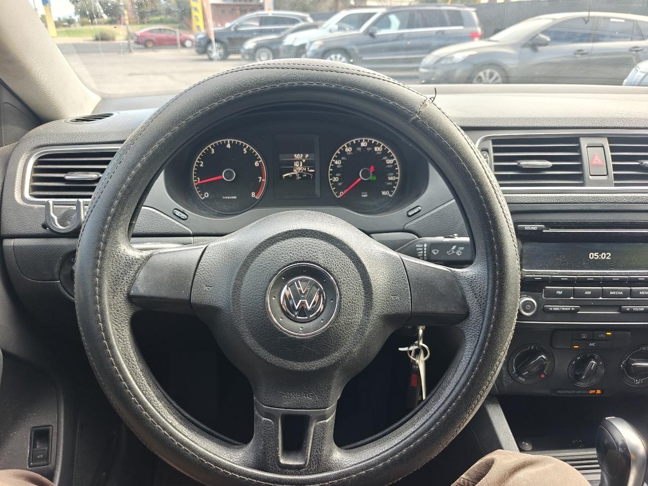 Volkswagen Jetta S 2014