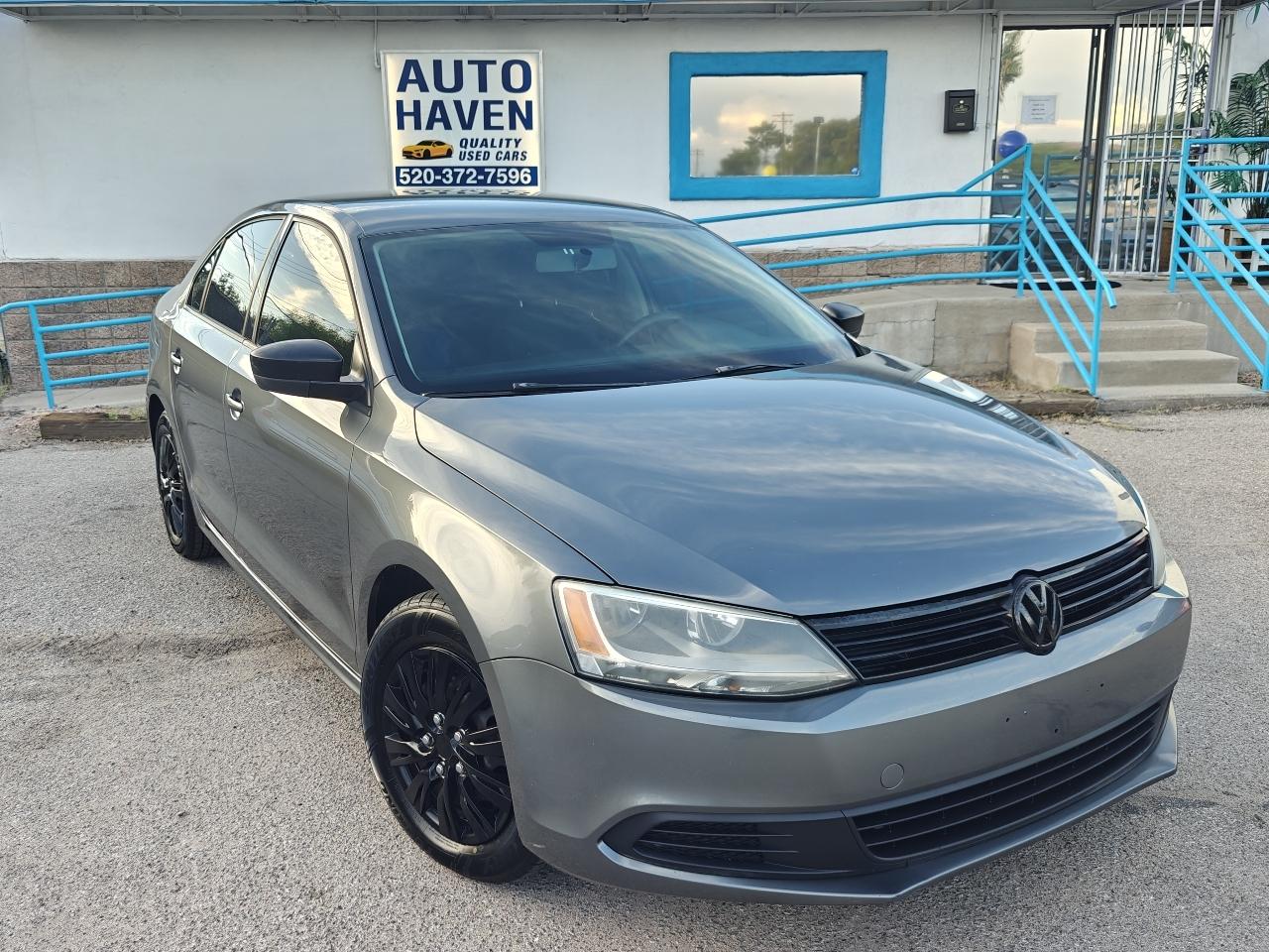 Volkswagen Jetta S 2014