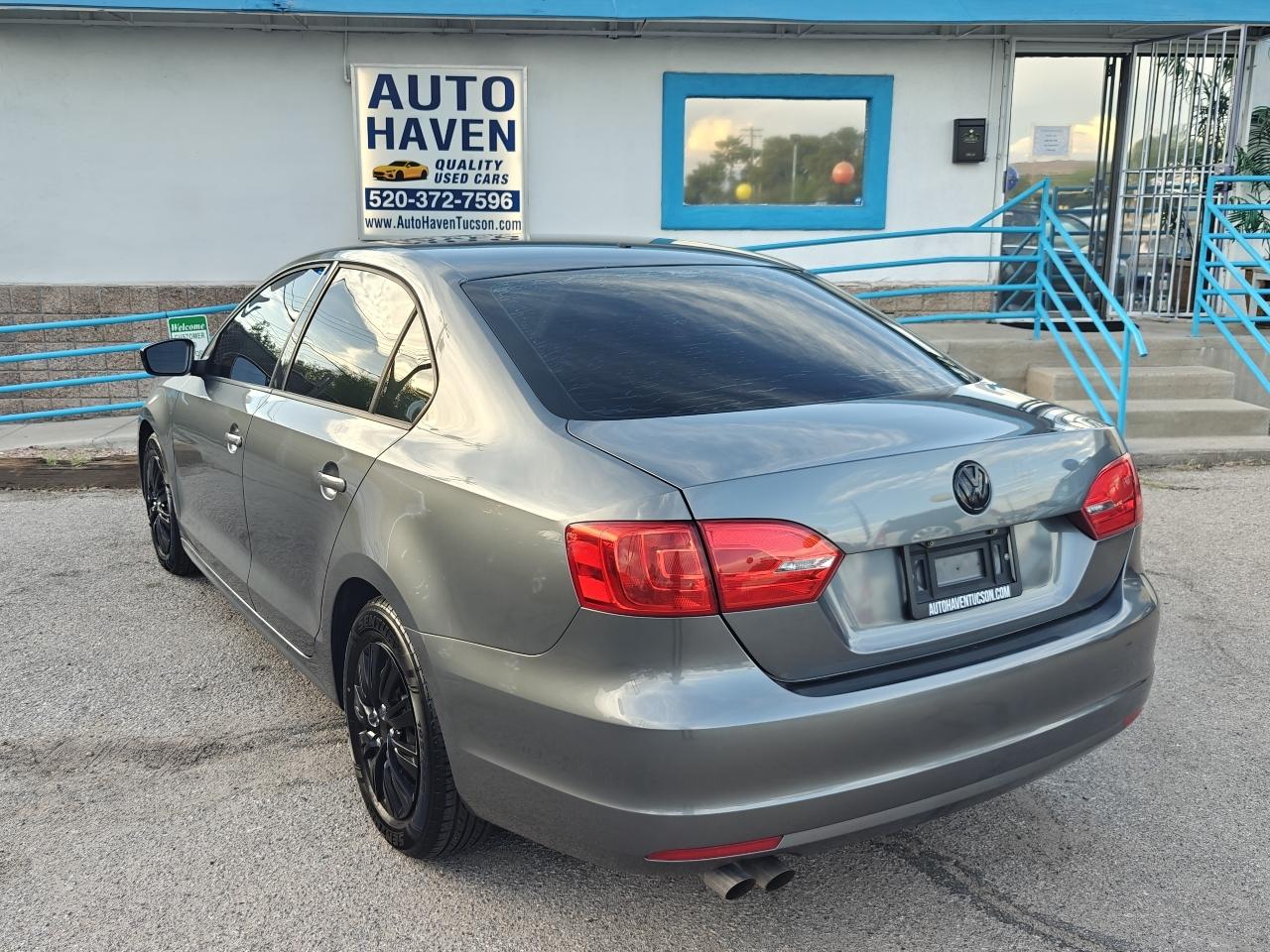 Volkswagen Jetta S 2014