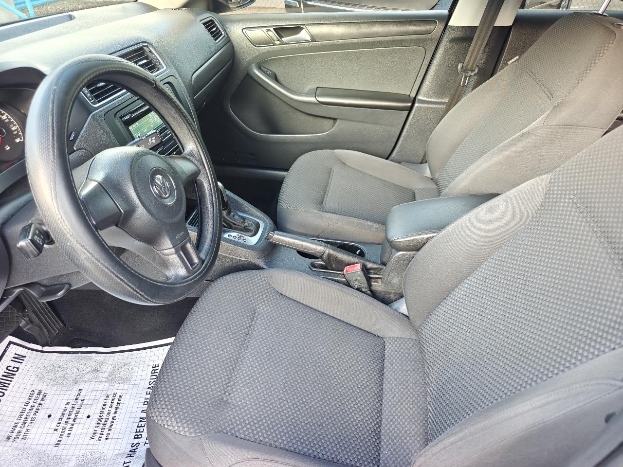 Volkswagen Jetta S 2014