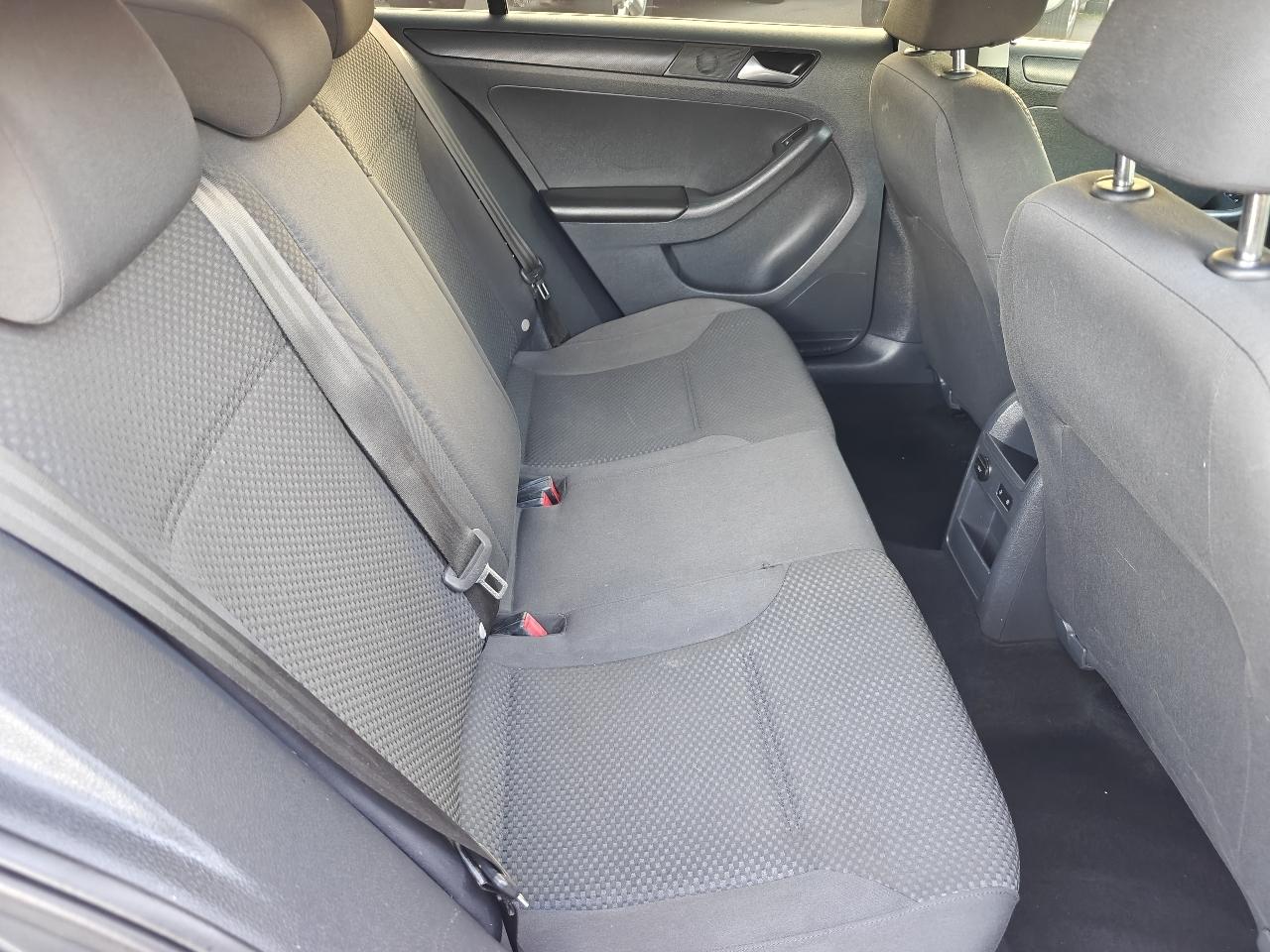 Volkswagen Jetta S 2014