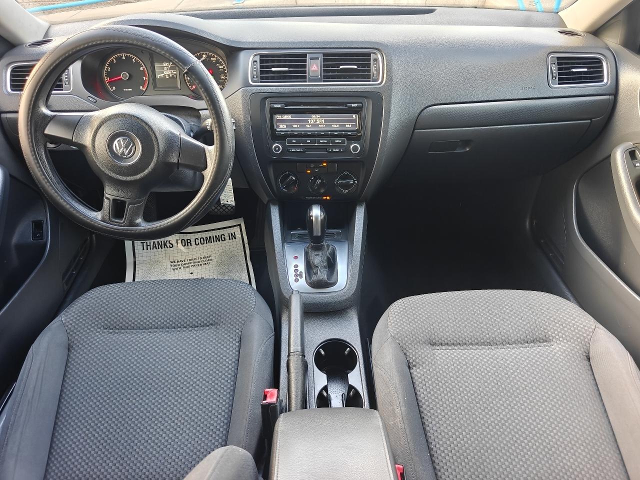 Volkswagen Jetta S 2014