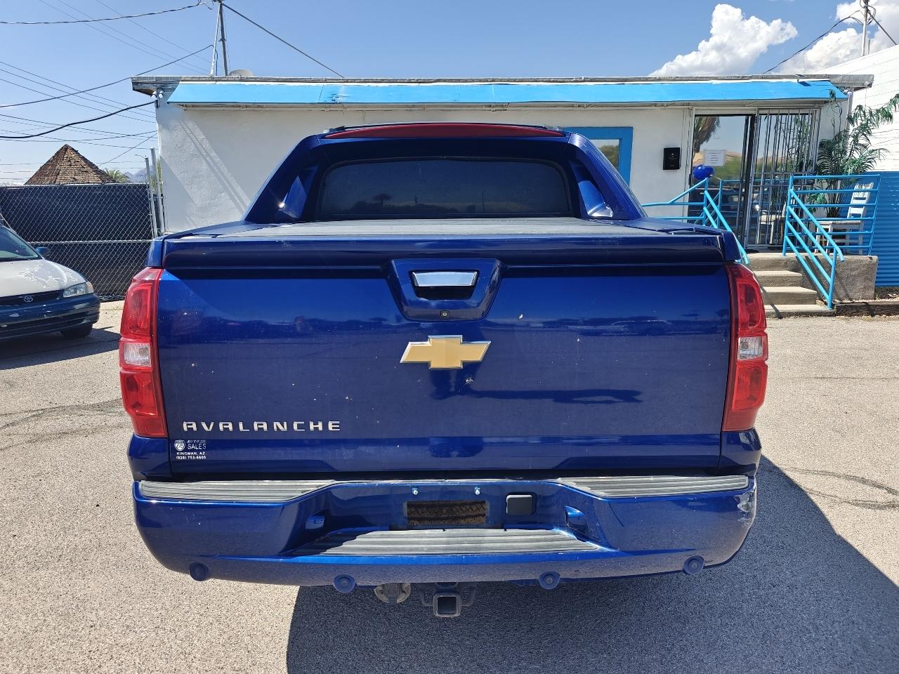 Chevrolet Avalanche LS 2WD 2013