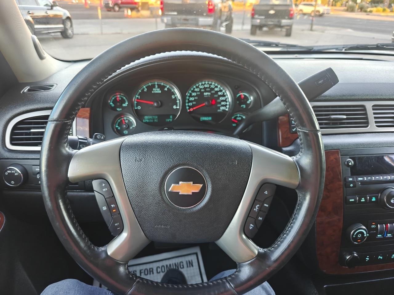 Chevrolet Avalanche LS 2WD 2013