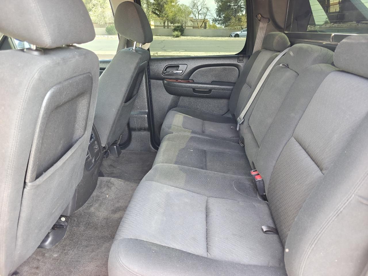 Chevrolet Avalanche LS 2WD 2013