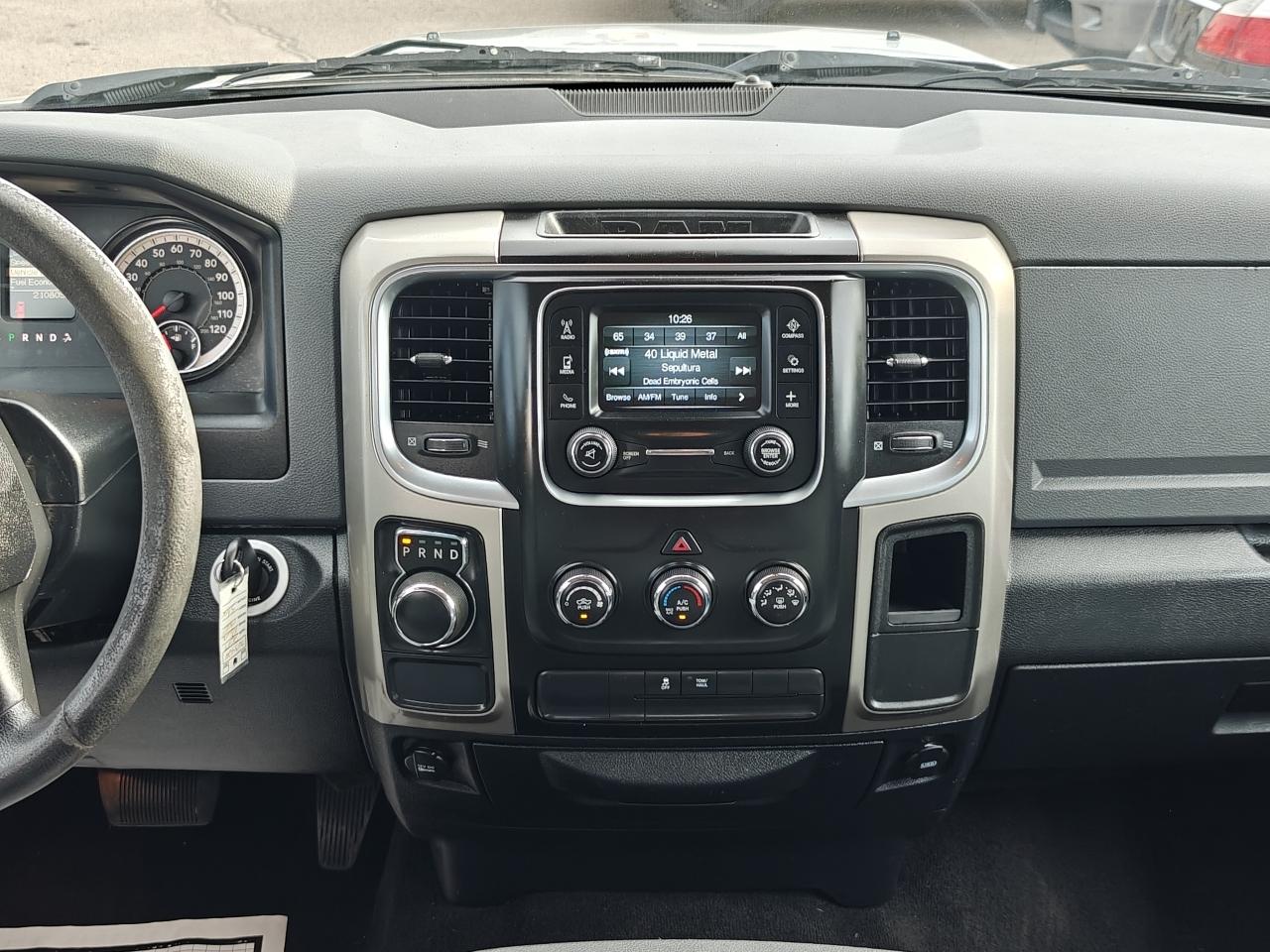 RAM 1500 SLT Crew Cab LWB 2WD 2017