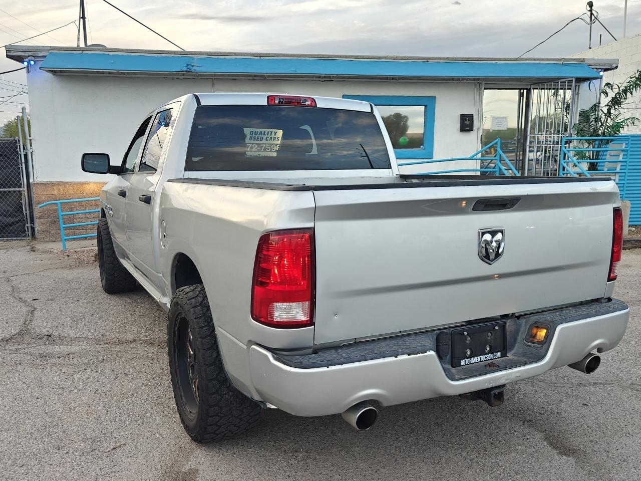 RAM 1500 Tradesman/Express Crew Cab SWB 2WD 2014