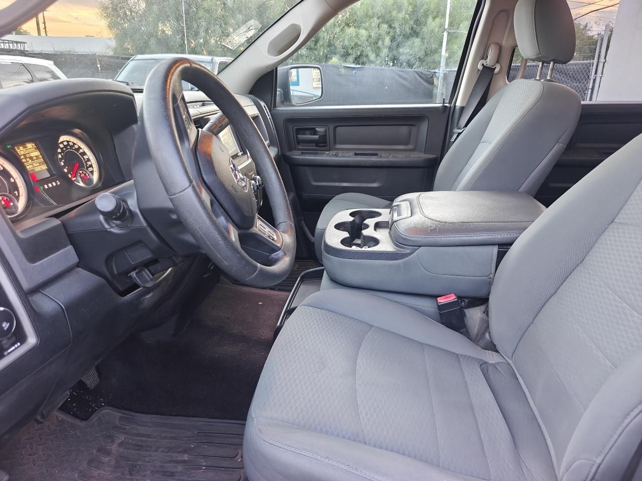 RAM 1500 Tradesman/Express Crew Cab SWB 2WD 2014