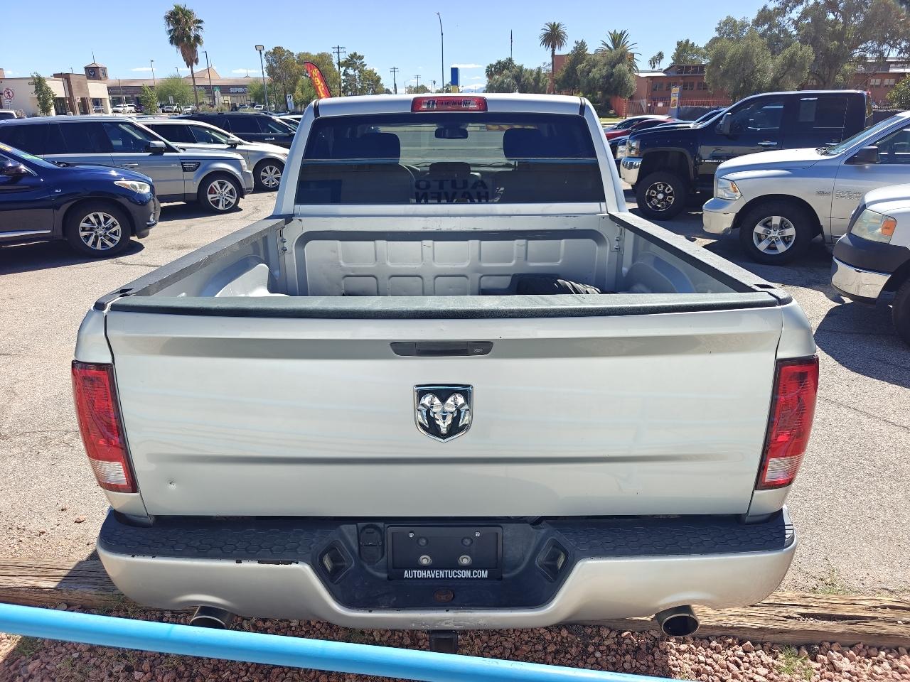 RAM 1500 Tradesman/Express Crew Cab SWB 2WD 2014