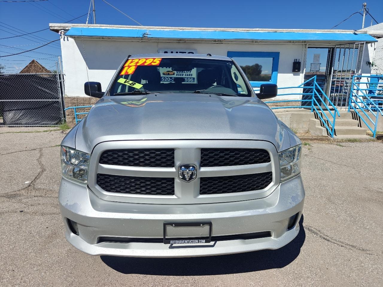 RAM 1500 Tradesman/Express Crew Cab SWB 2WD 2014